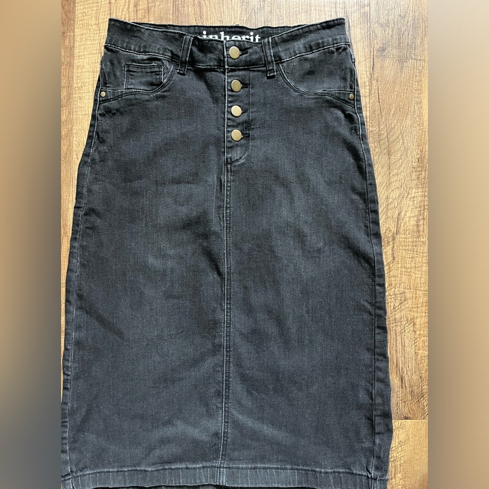 lilah b. Black High-Rise Button-Front Denim Skirt